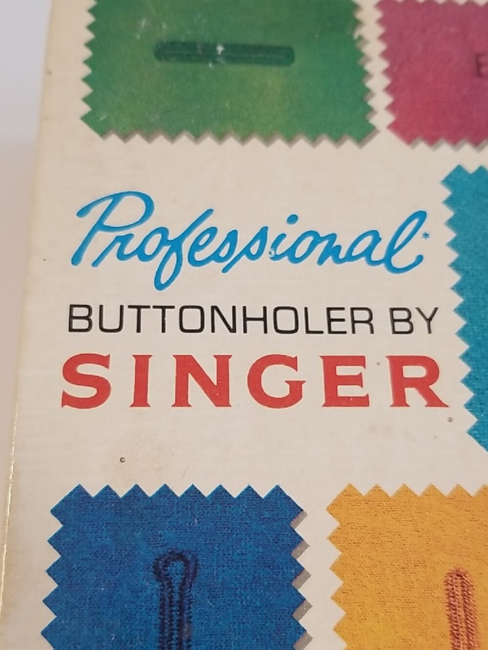 Singer Professional Buttonholer - Picture 2 of 15